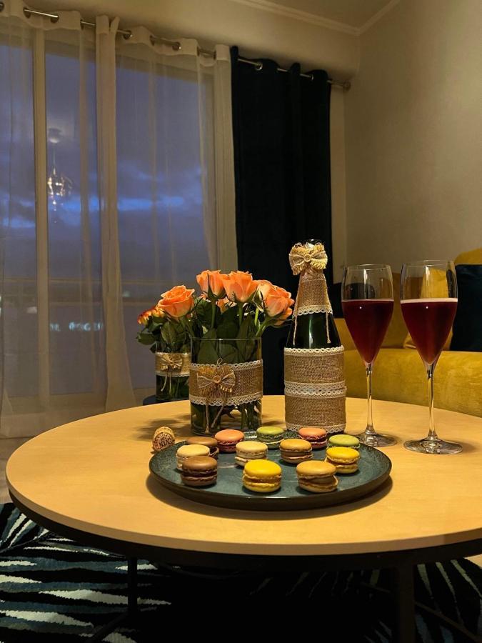 Avenue De Champagne Apartment Epernay Bagian luar foto